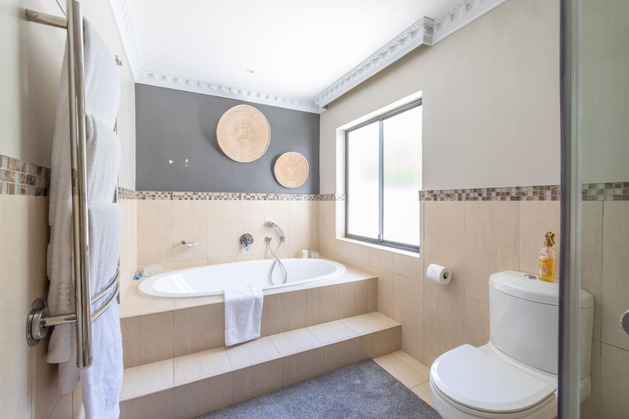 Oceana Palms Luxury Guest House Gordons Bay Exterior photo